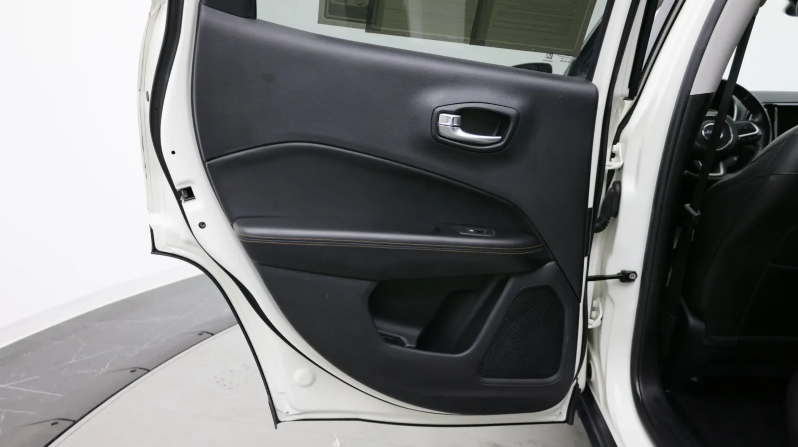 Jeep Compass photo 25