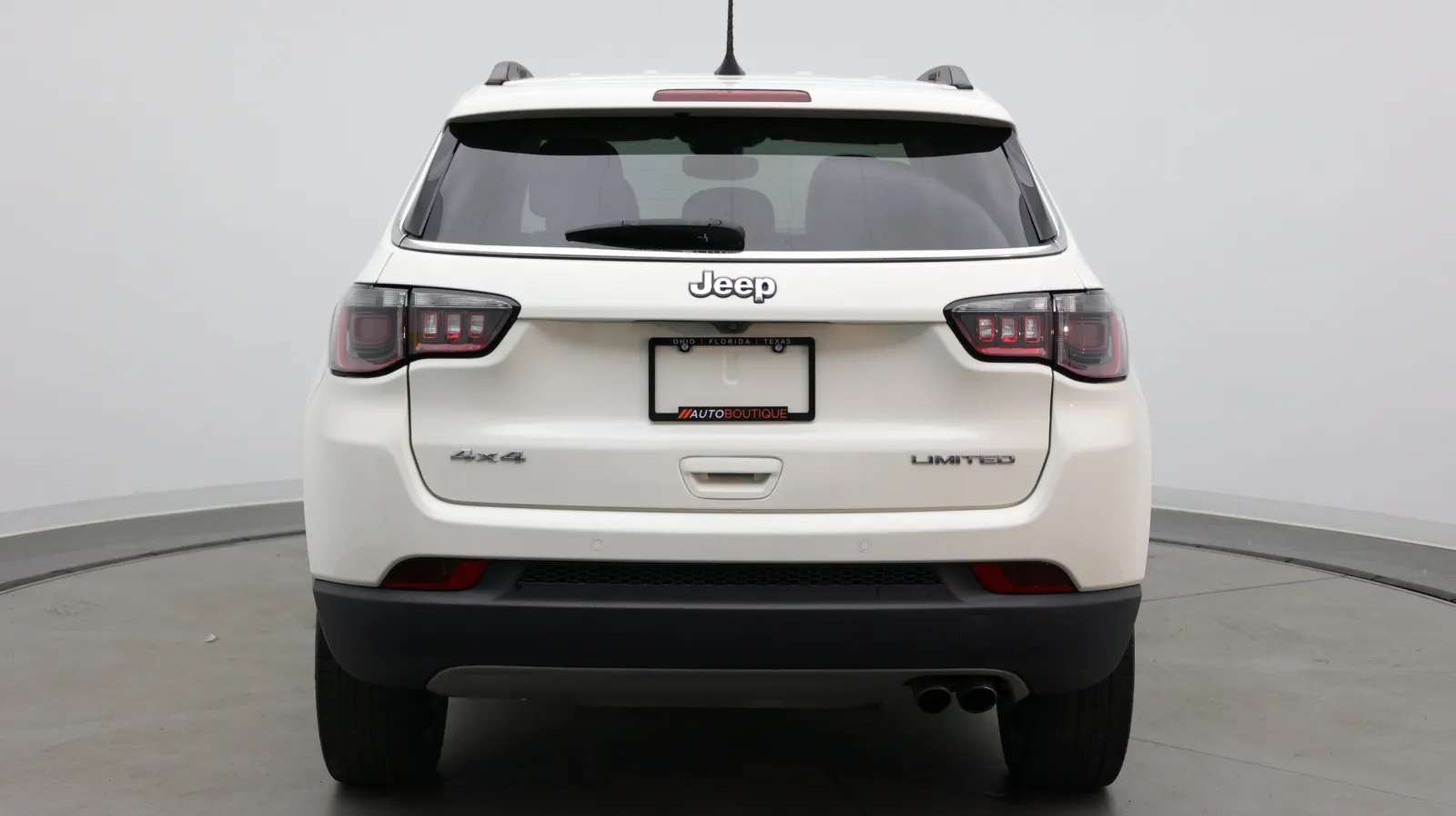 Jeep Compass photo 6
