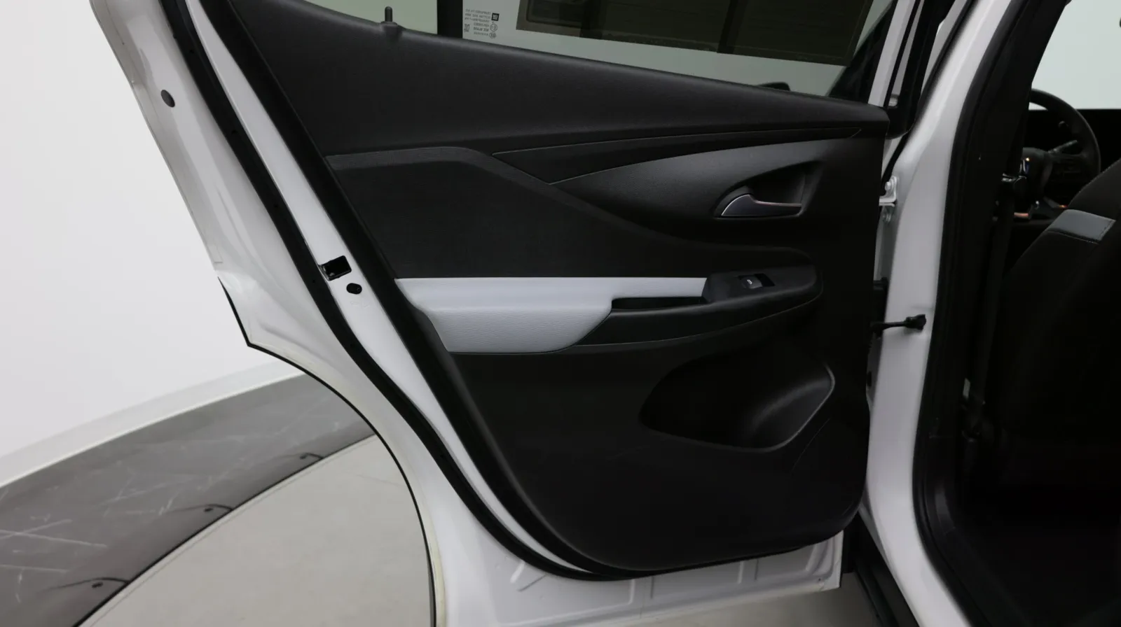 Buick Envista photo 25