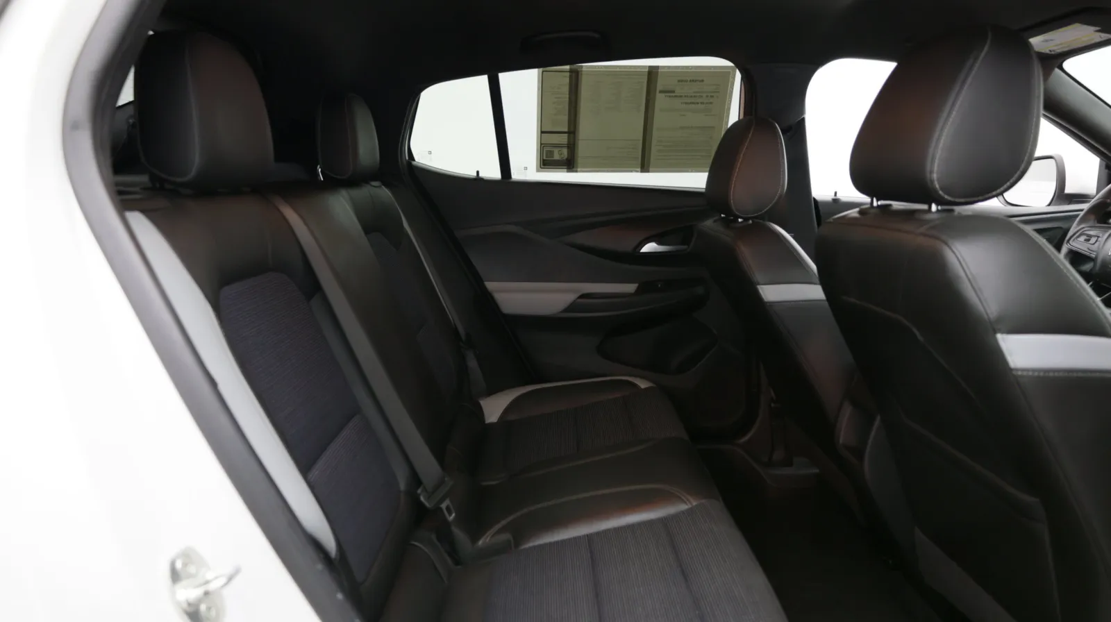 Buick Envista photo 32