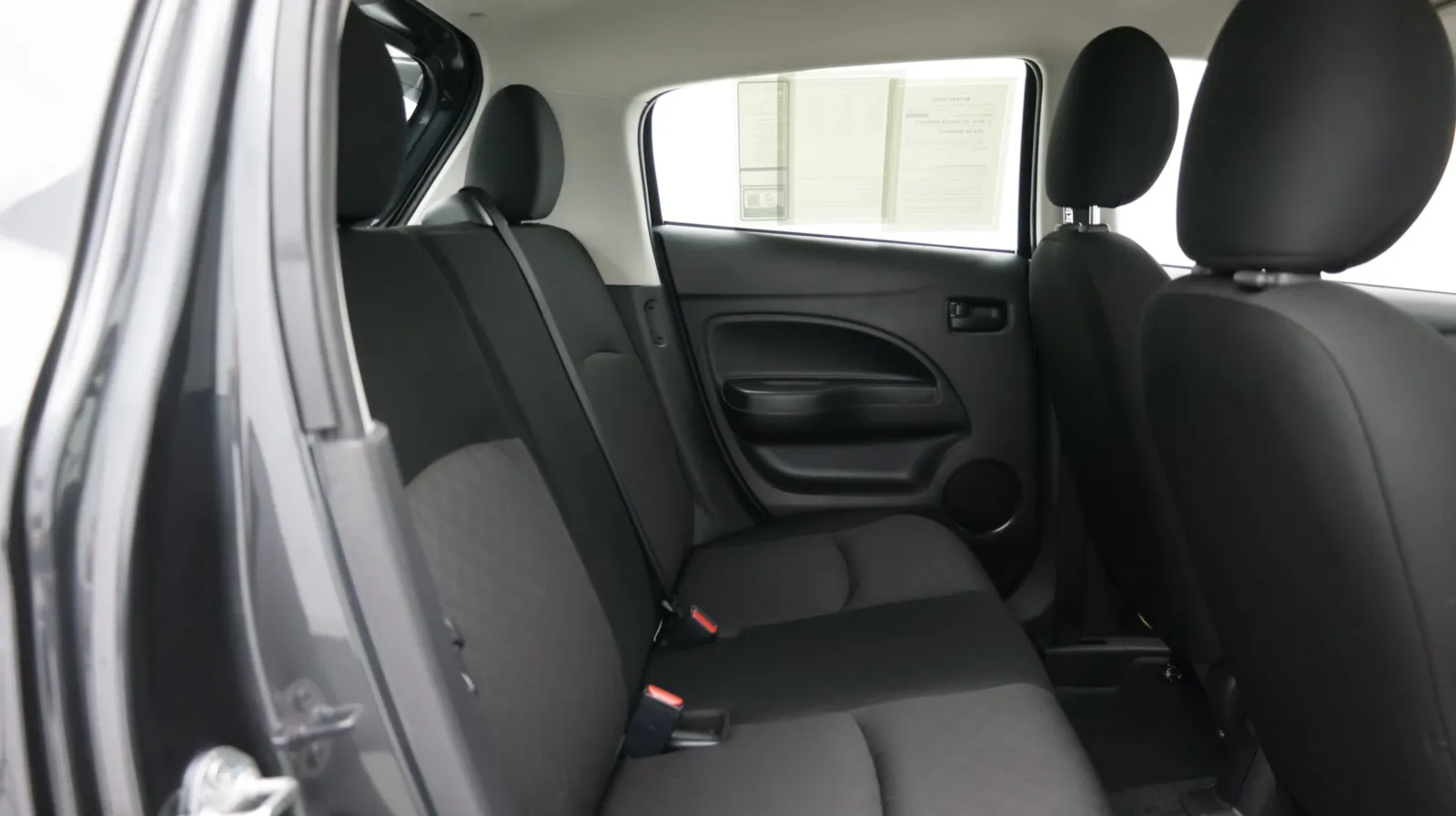 Mitsubishi Mirage photo 28