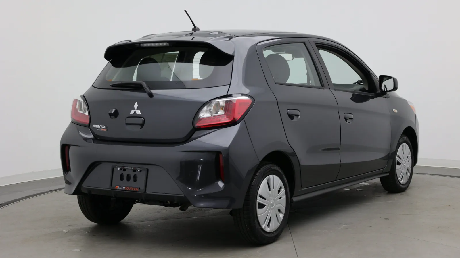Mitsubishi Mirage photo 7