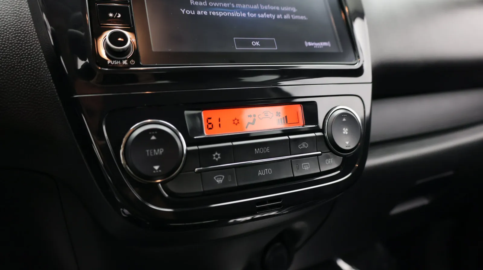 Mitsubishi Mirage photo 14