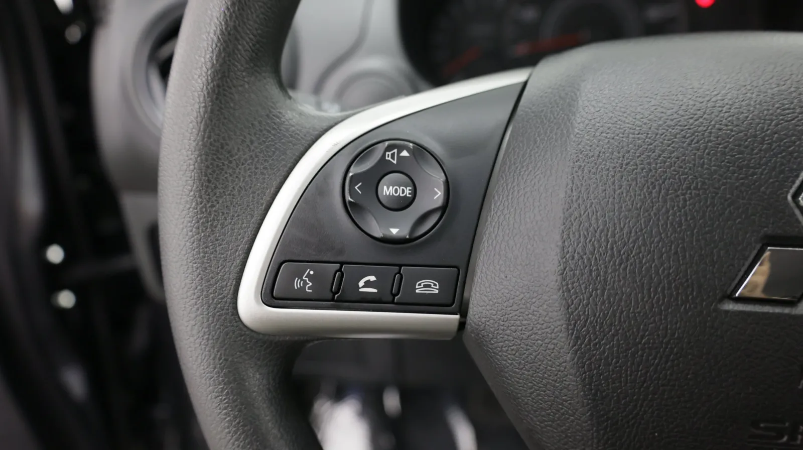 Mitsubishi Mirage photo 17