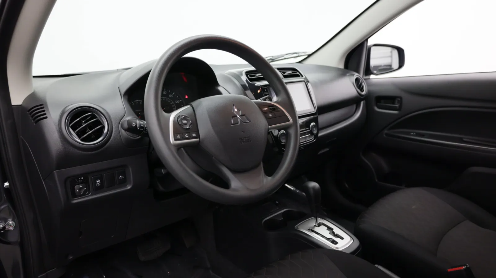 Mitsubishi Mirage photo 10