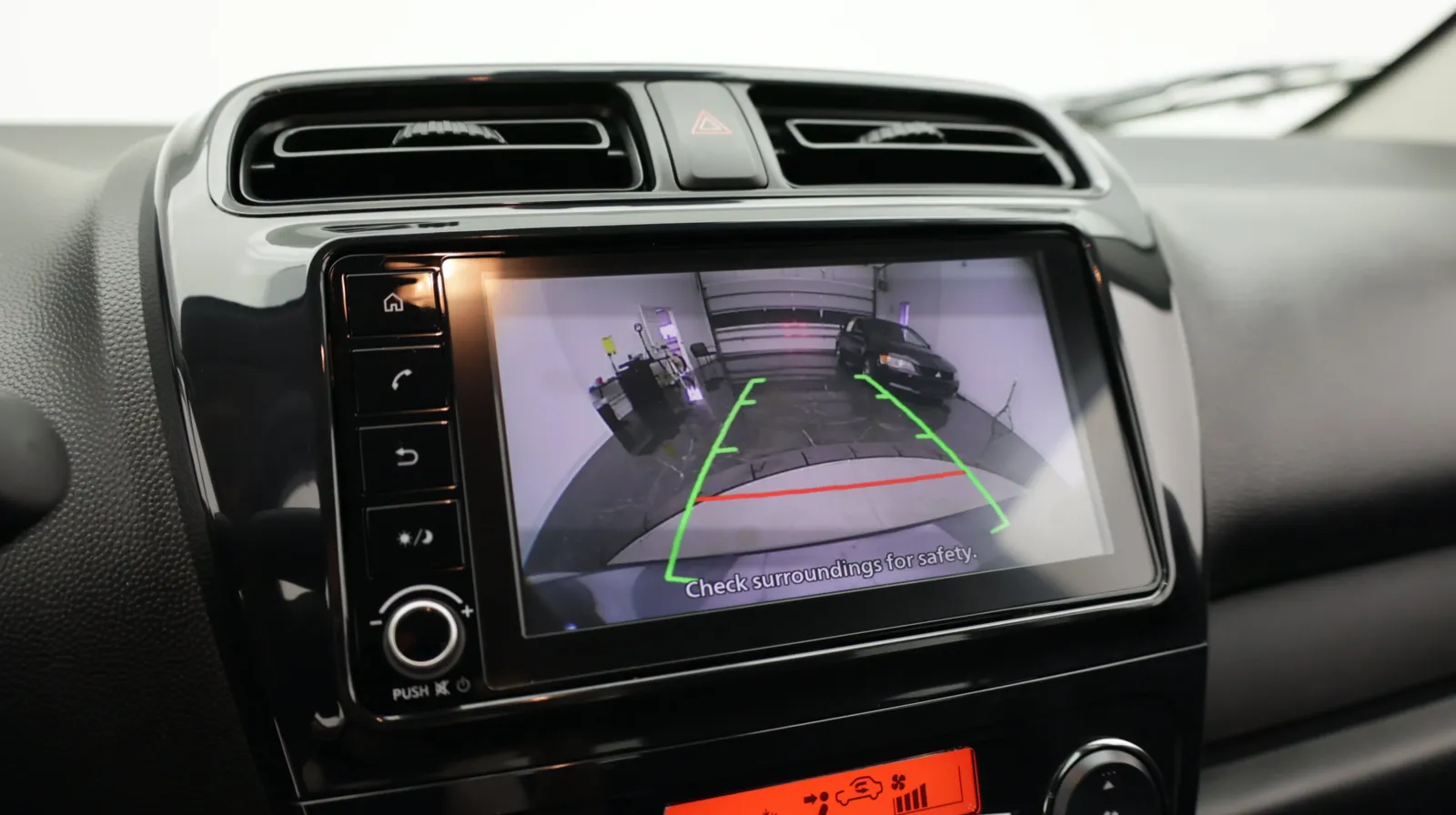 Mitsubishi Mirage photo 16