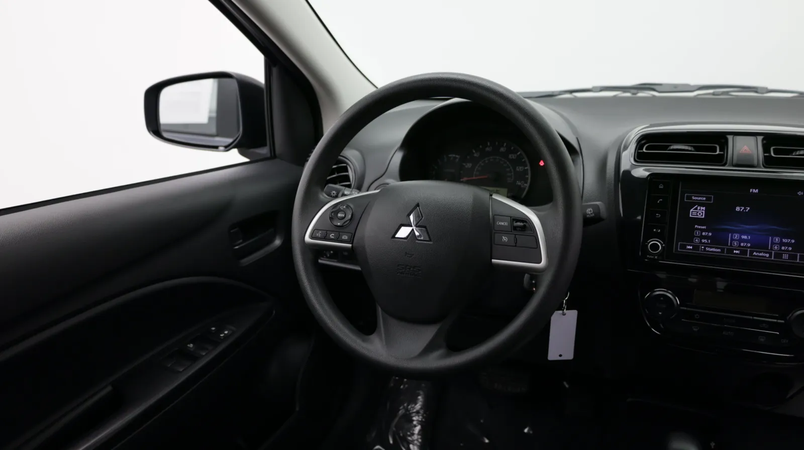 Mitsubishi Mirage photo 23