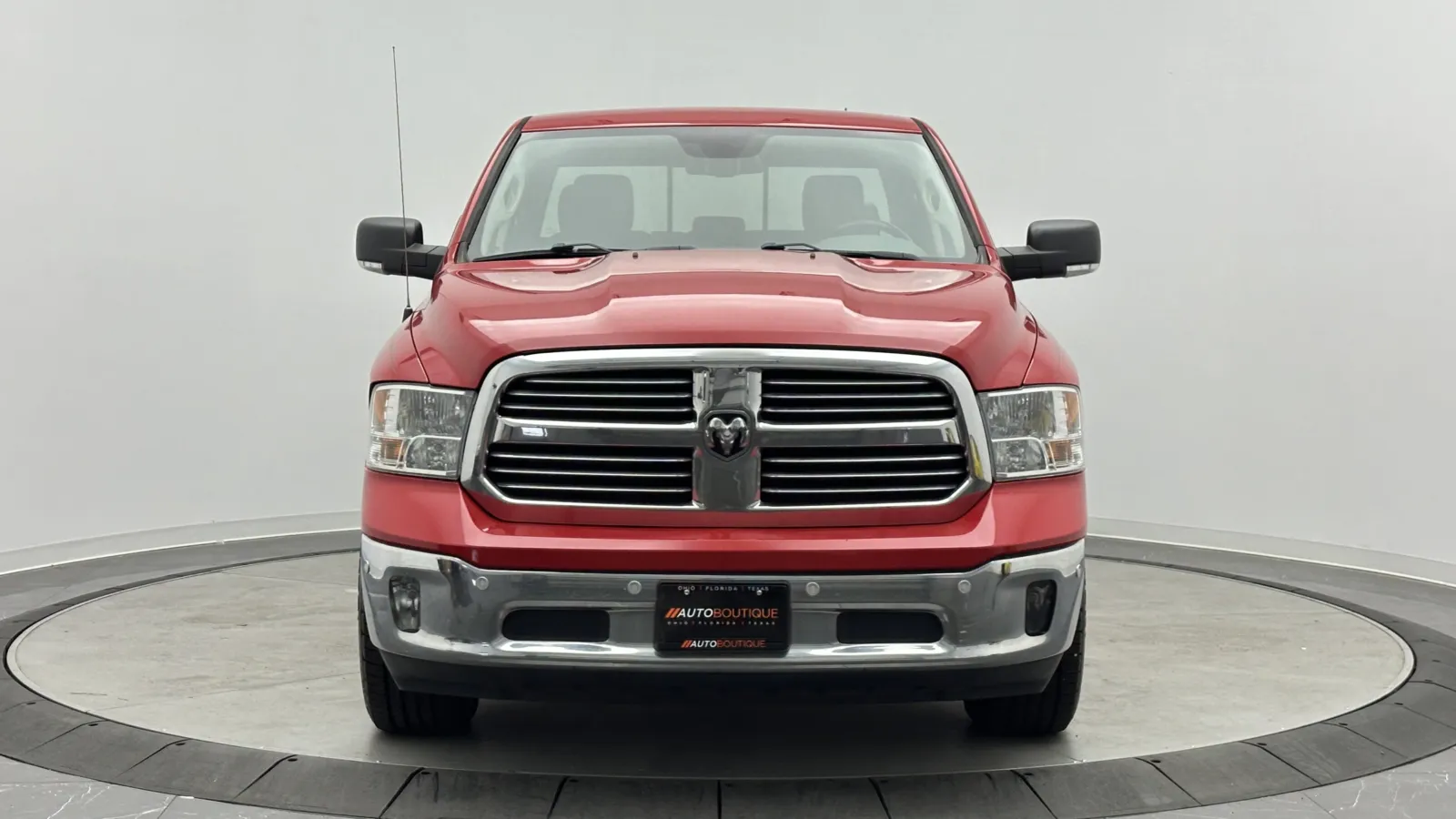 Ram 1500 photo 2
