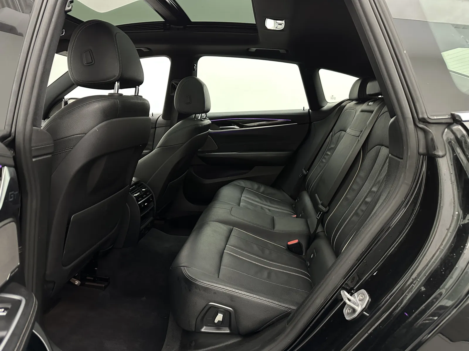 BMW 6 Series photo 28
