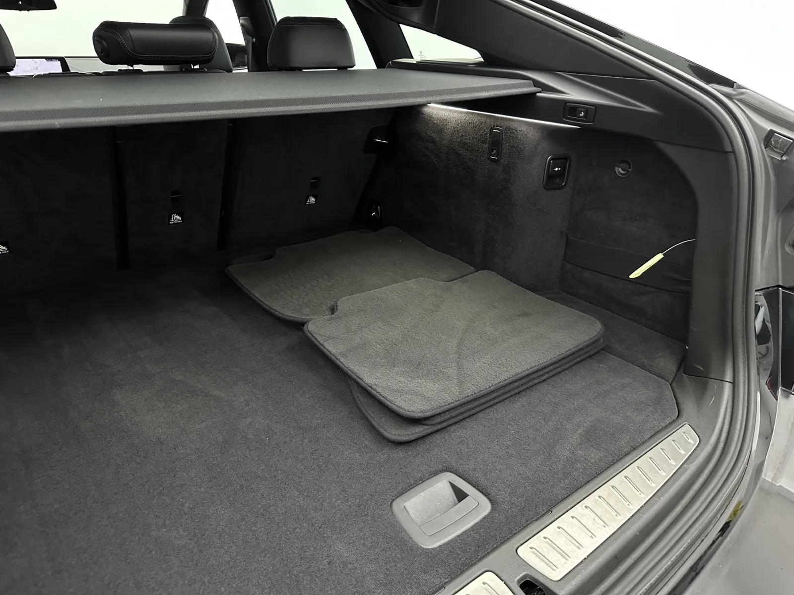 BMW 6 Series photo 37