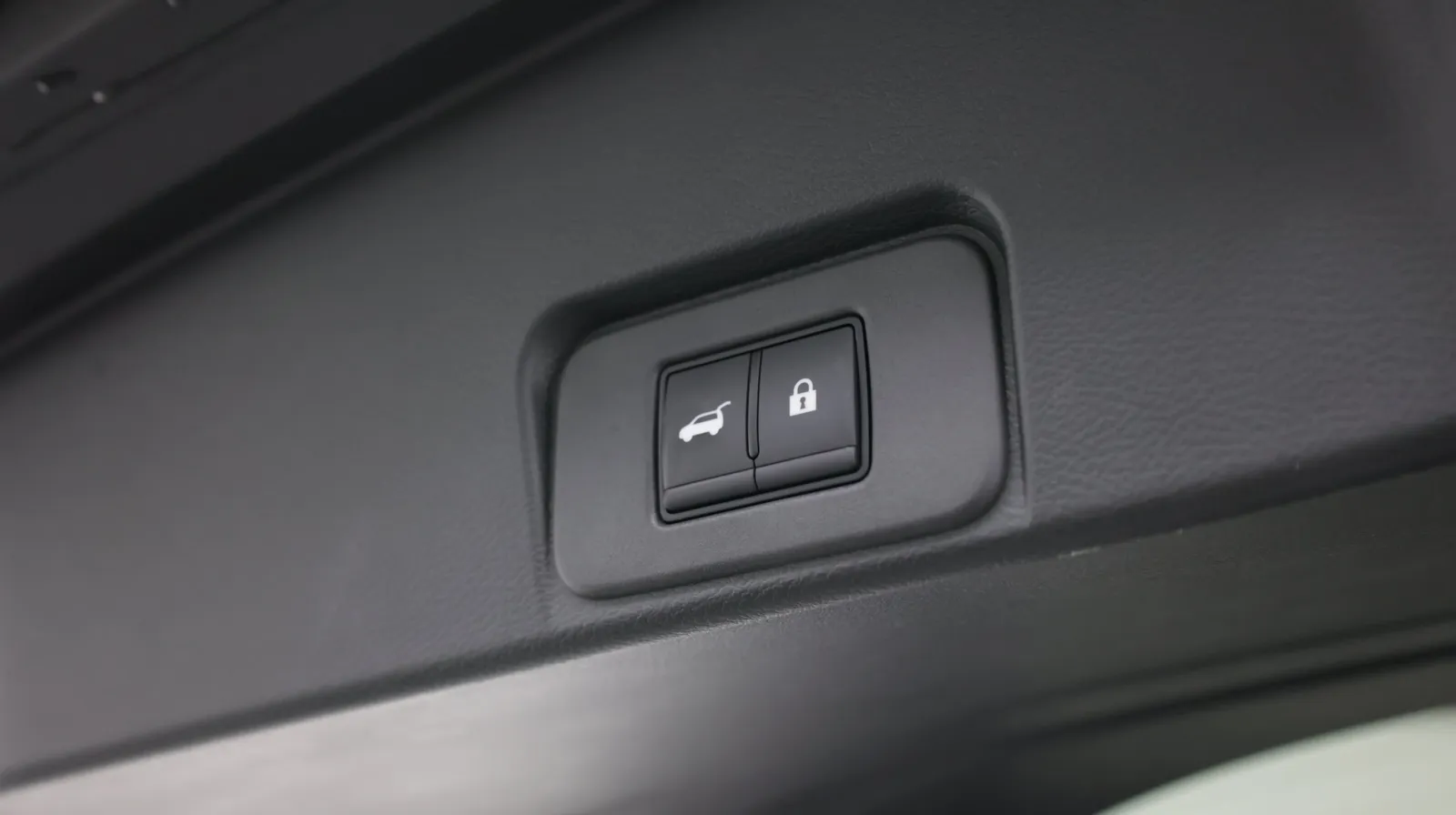 Nissan Rogue photo 32