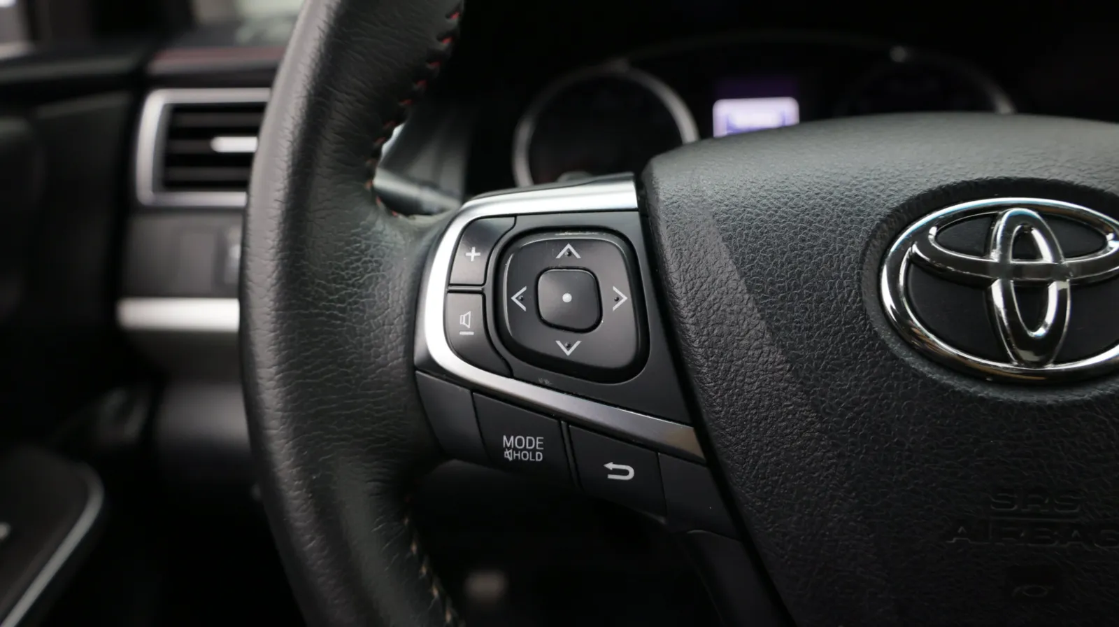 Toyota Camry photo 17
