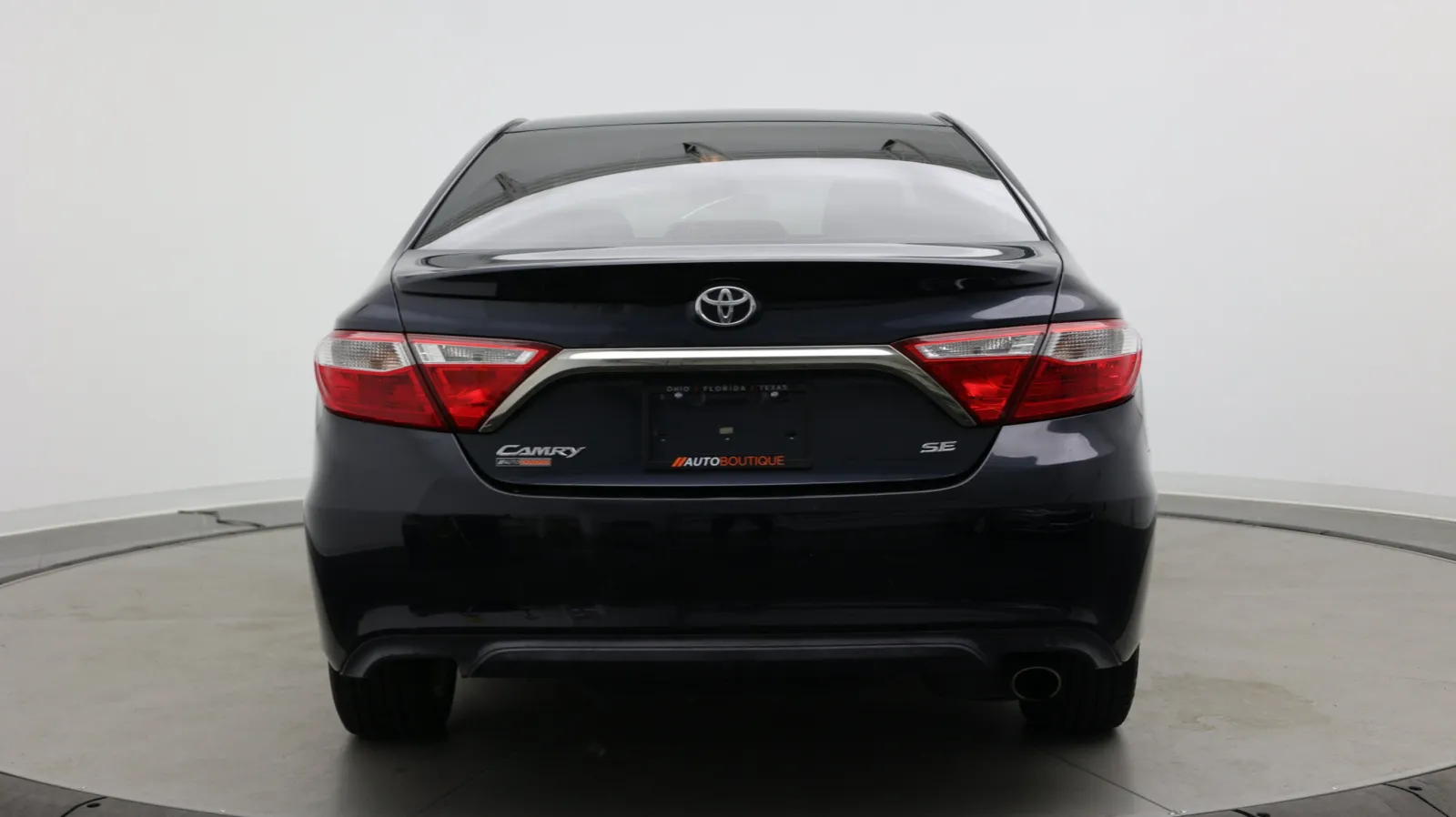 Toyota Camry photo 6