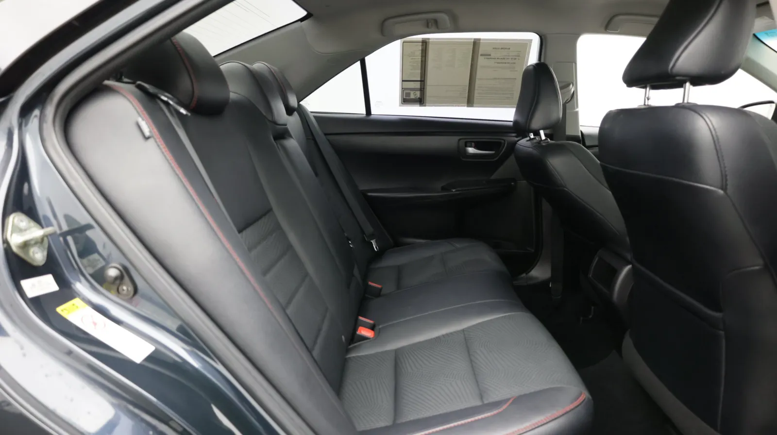 Toyota Camry photo 27