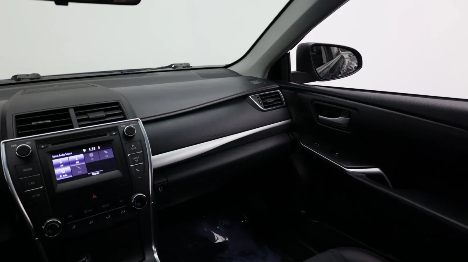 Toyota Camry photo 24
