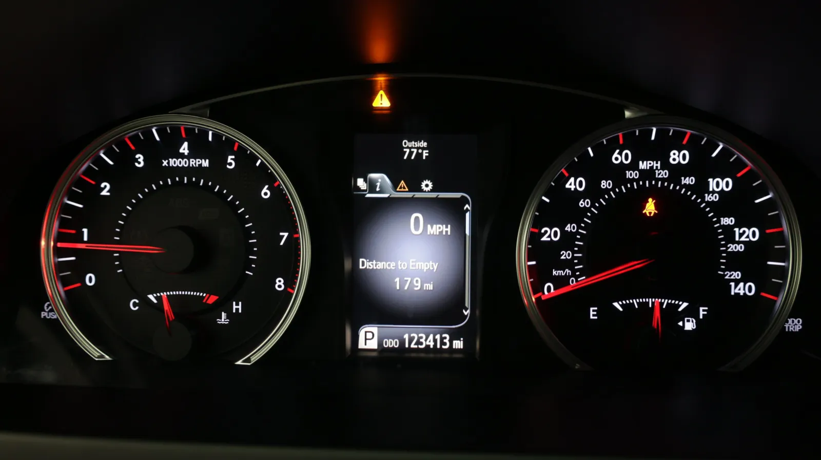 Toyota Camry photo 16