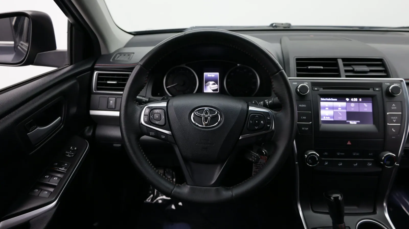 Toyota Camry photo 21