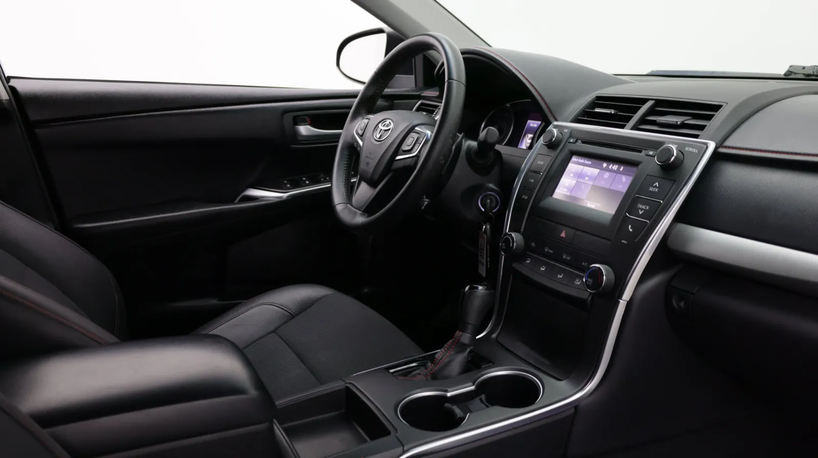 Toyota Camry photo 29