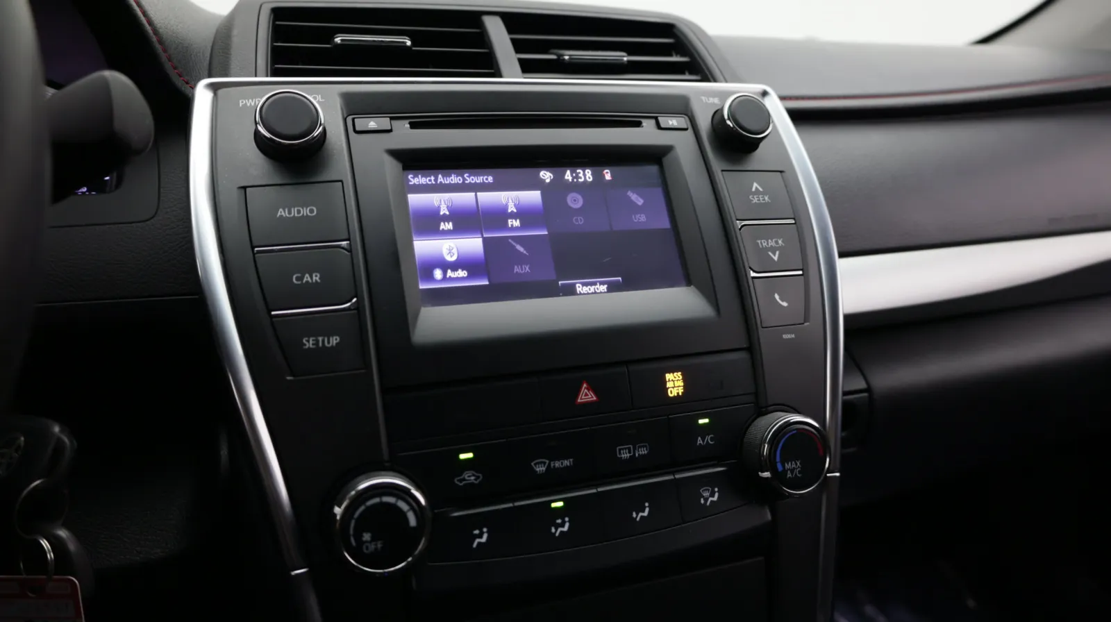 Toyota Camry photo 15