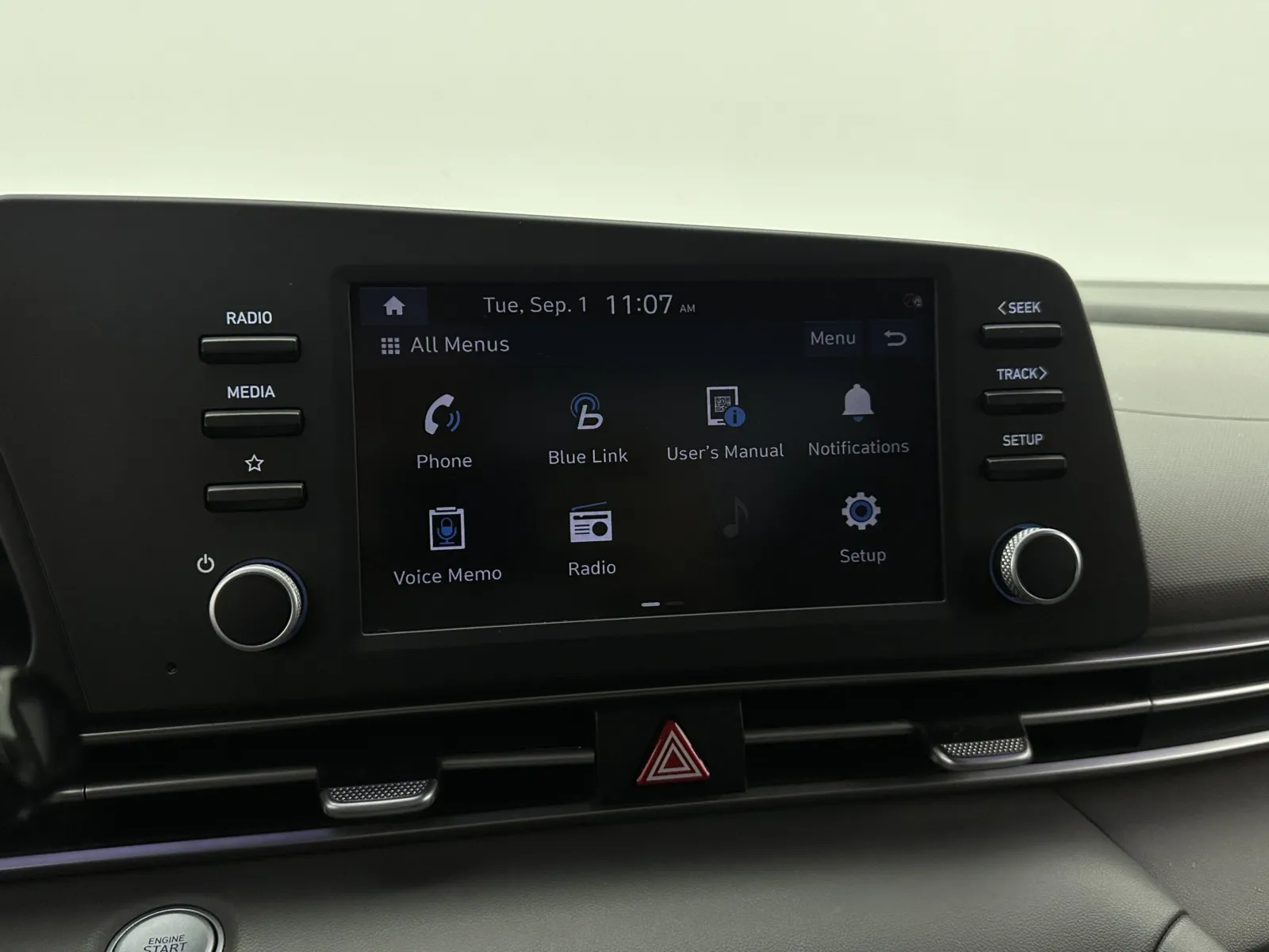 Hyundai Elantra photo 24
