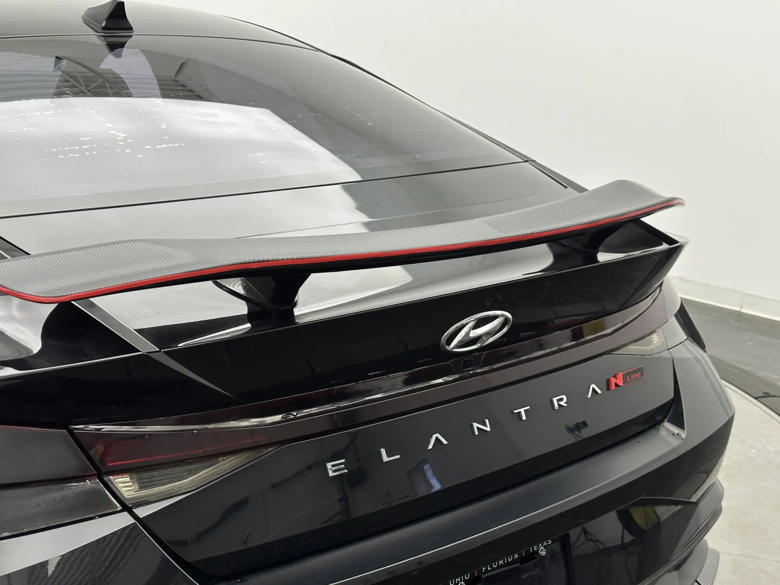 Hyundai Elantra photo 10