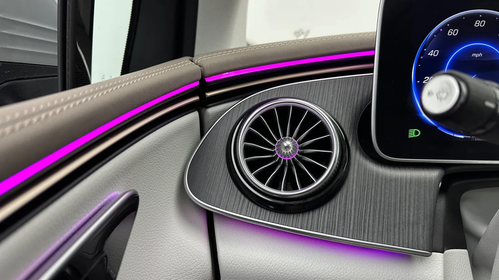 Mercedes-Benz EQE photo 29