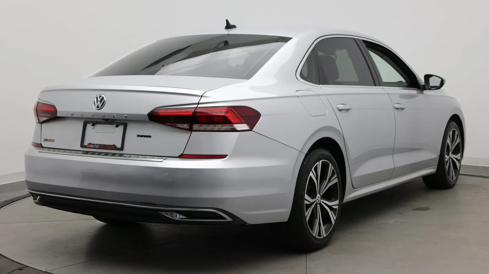 Volkswagen Passat photo 8