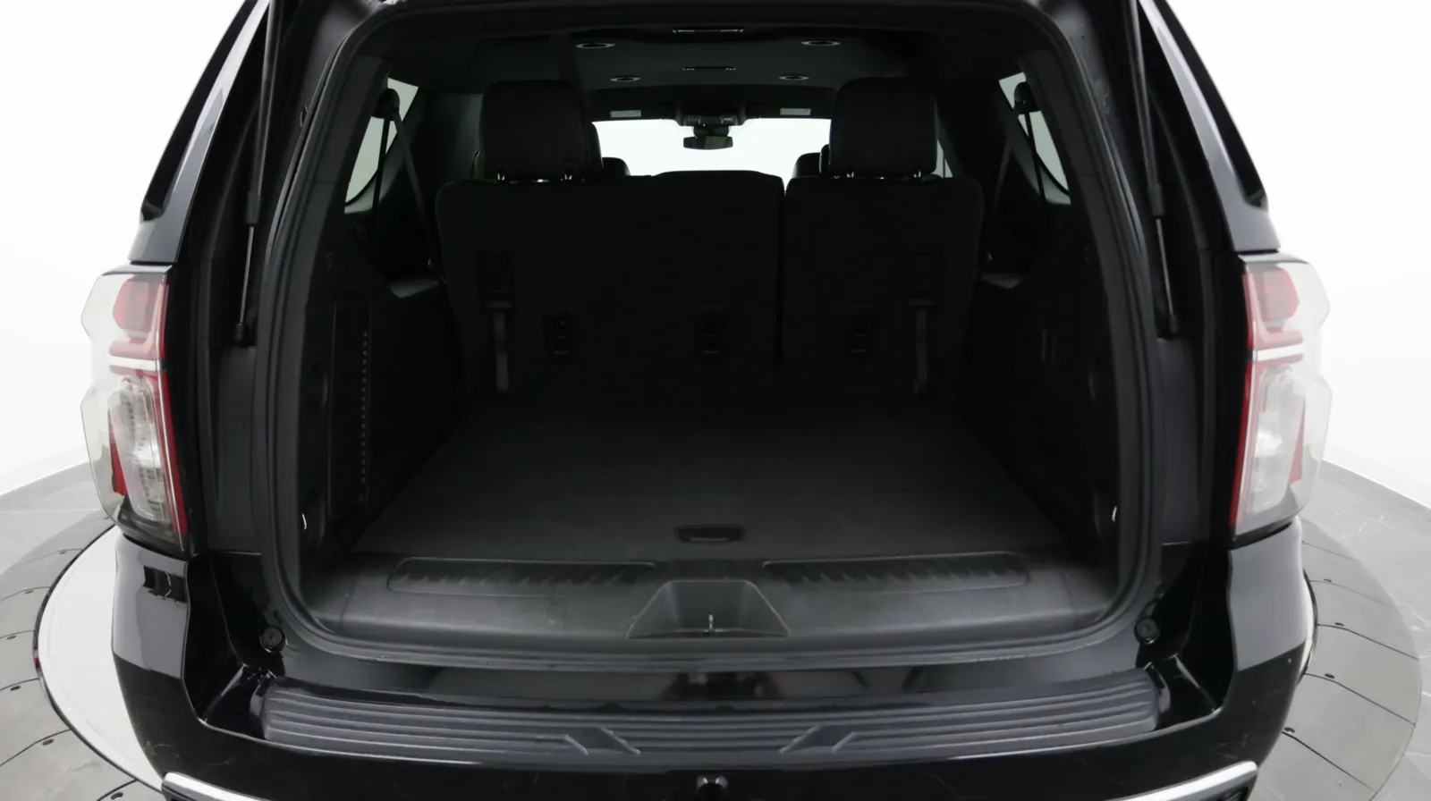 Chevrolet Suburban photo 30