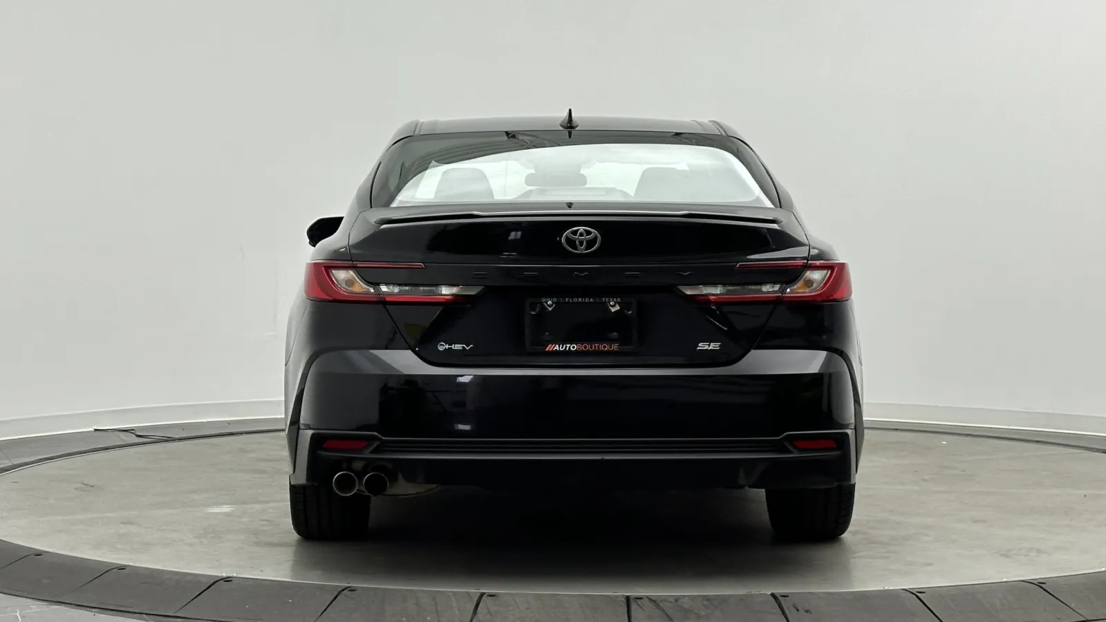 Toyota Camry photo 6