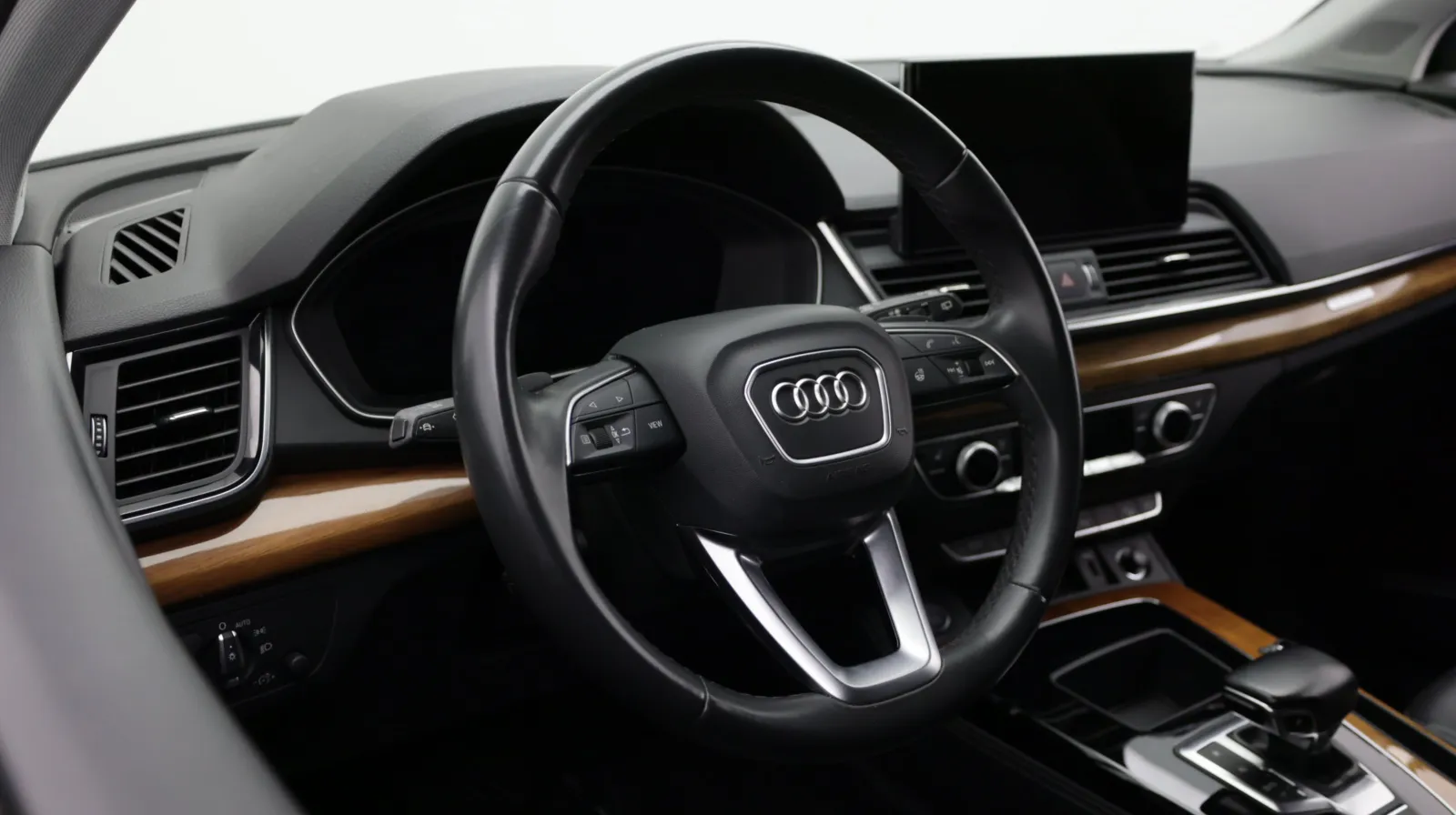 Audi Q5 photo 11