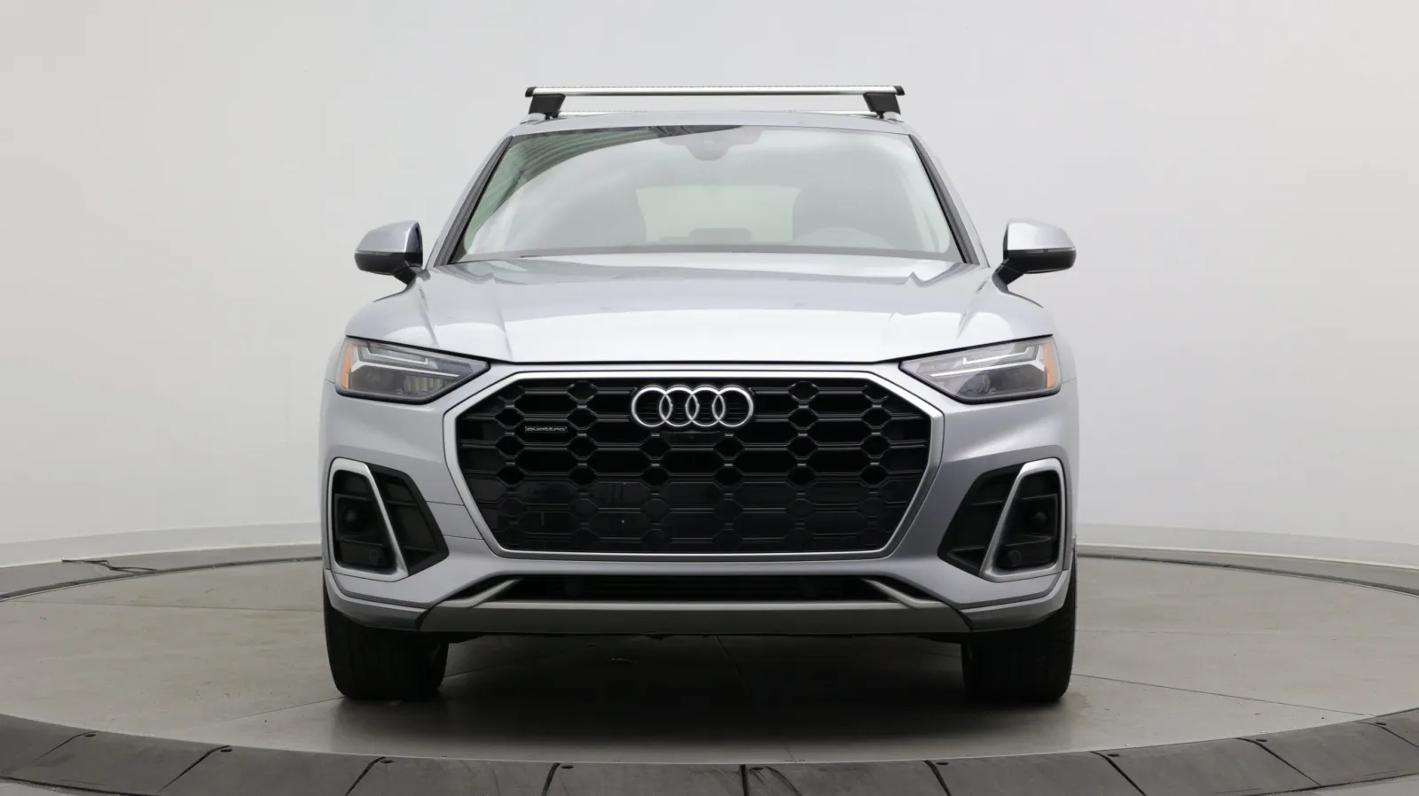 Audi Q5 photo 2