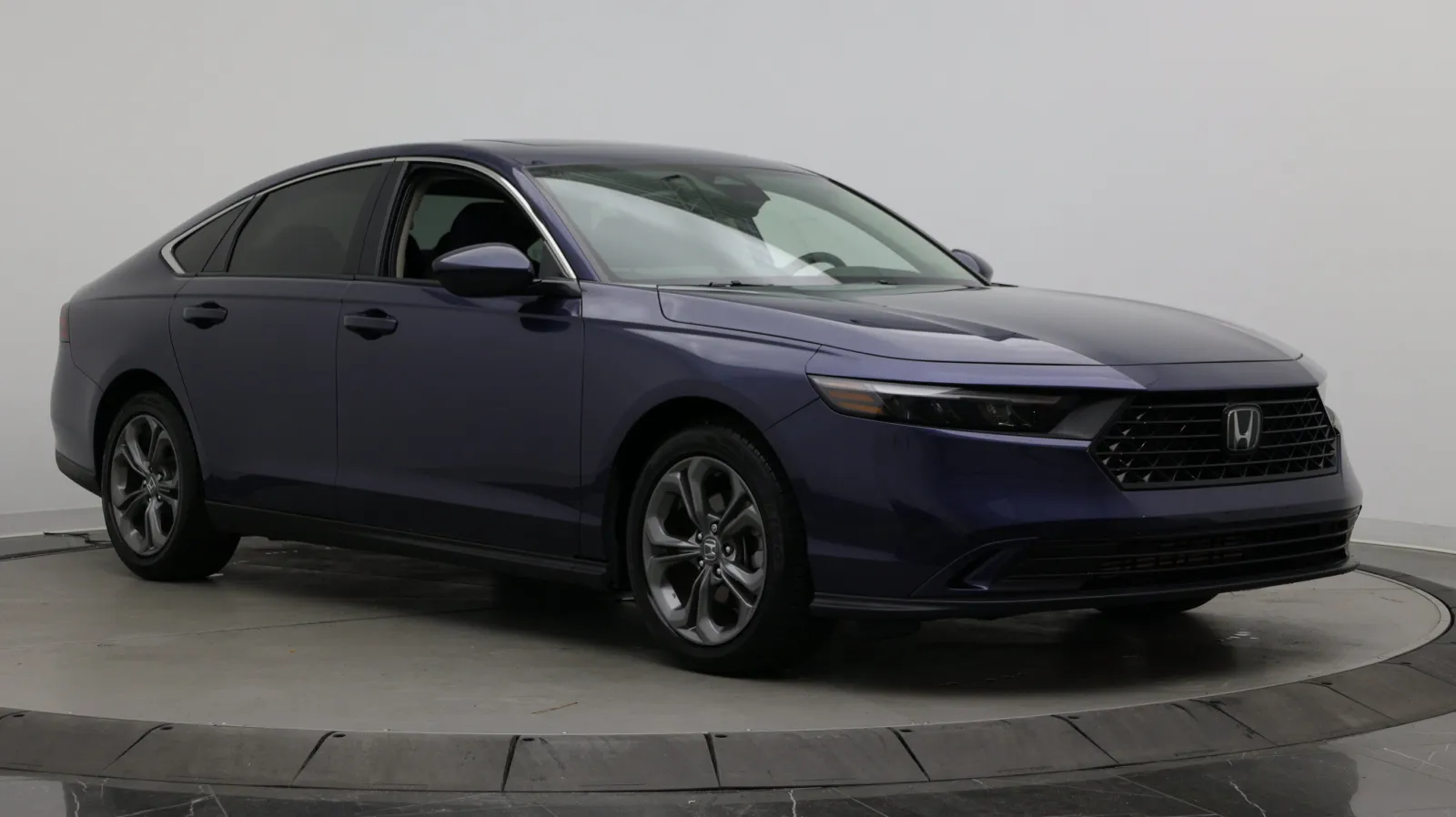Honda Accord photo 3