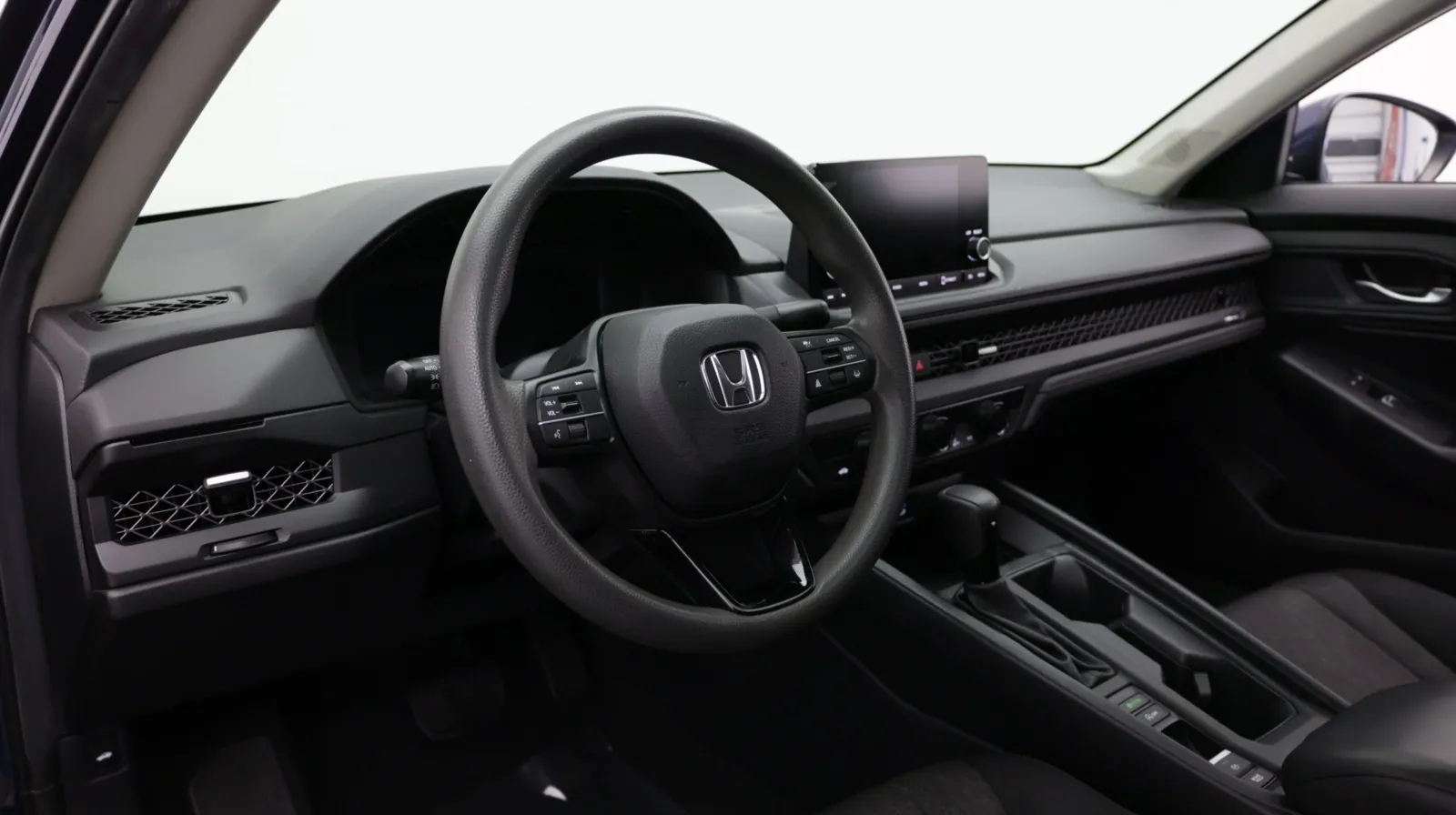 Honda Accord photo 11