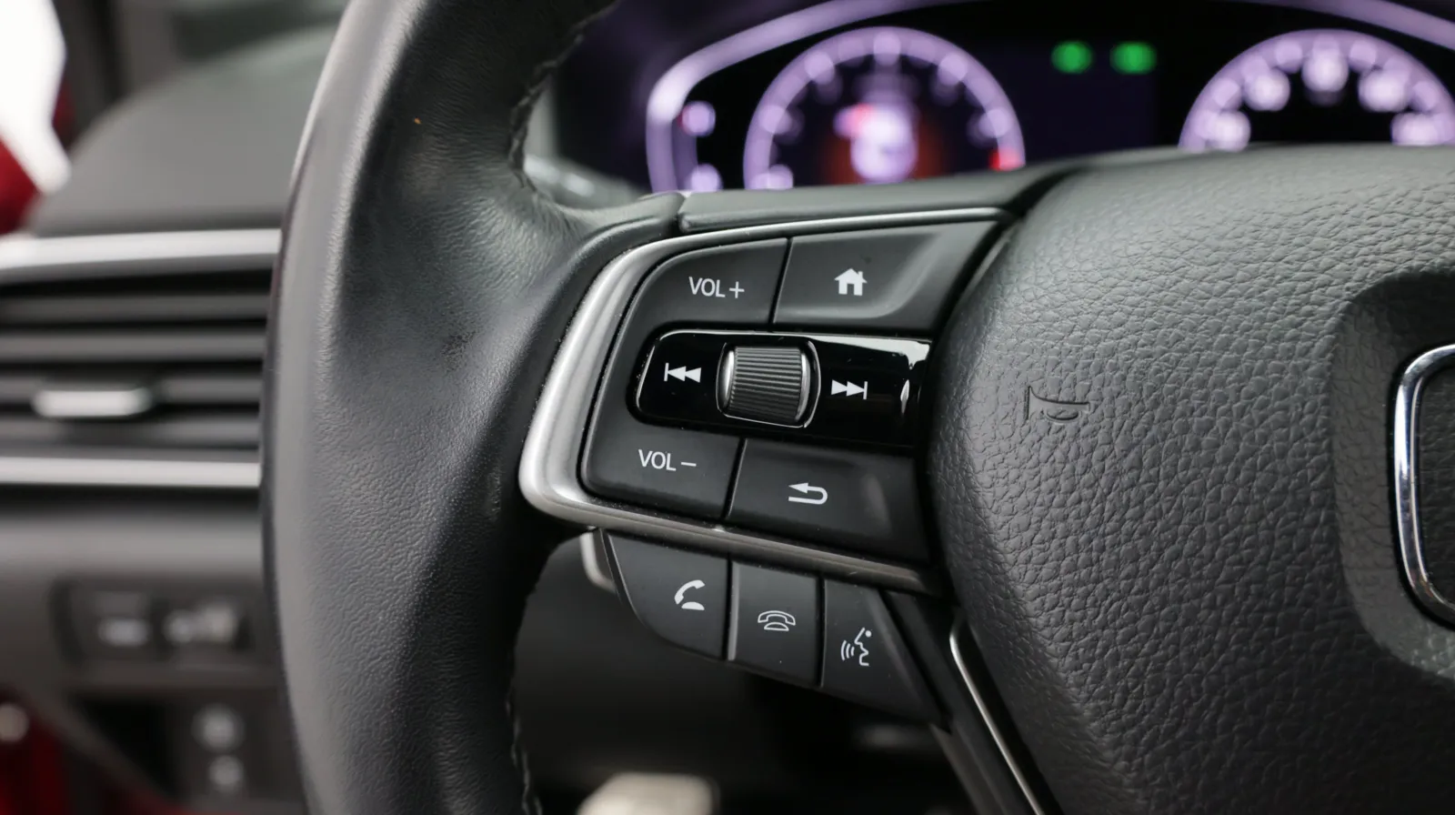 Honda Accord photo 19