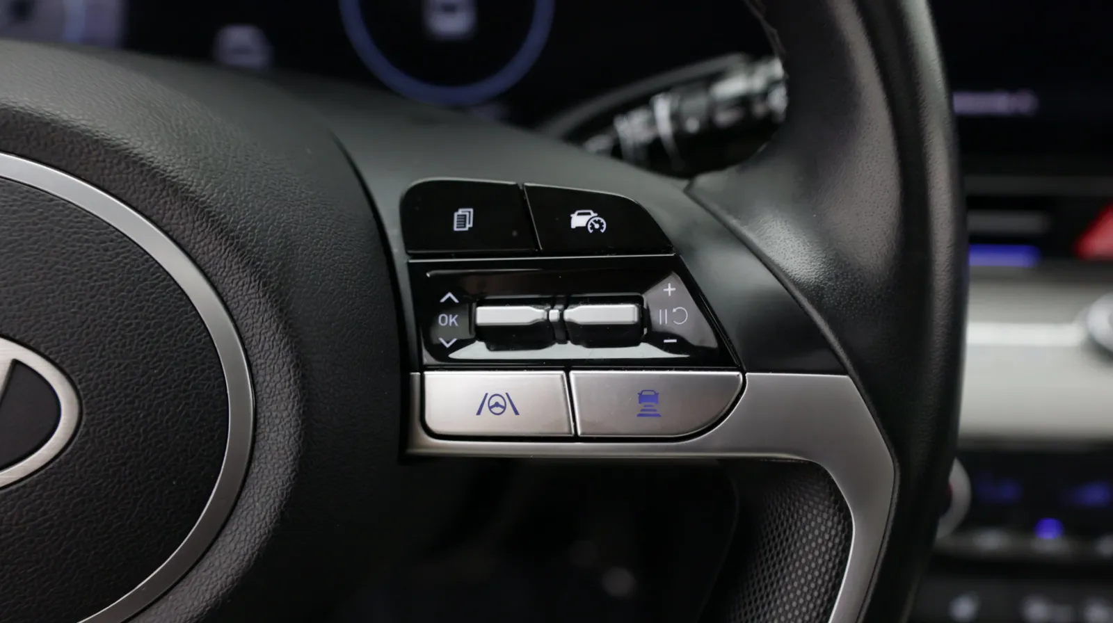 Hyundai Elantra photo 21