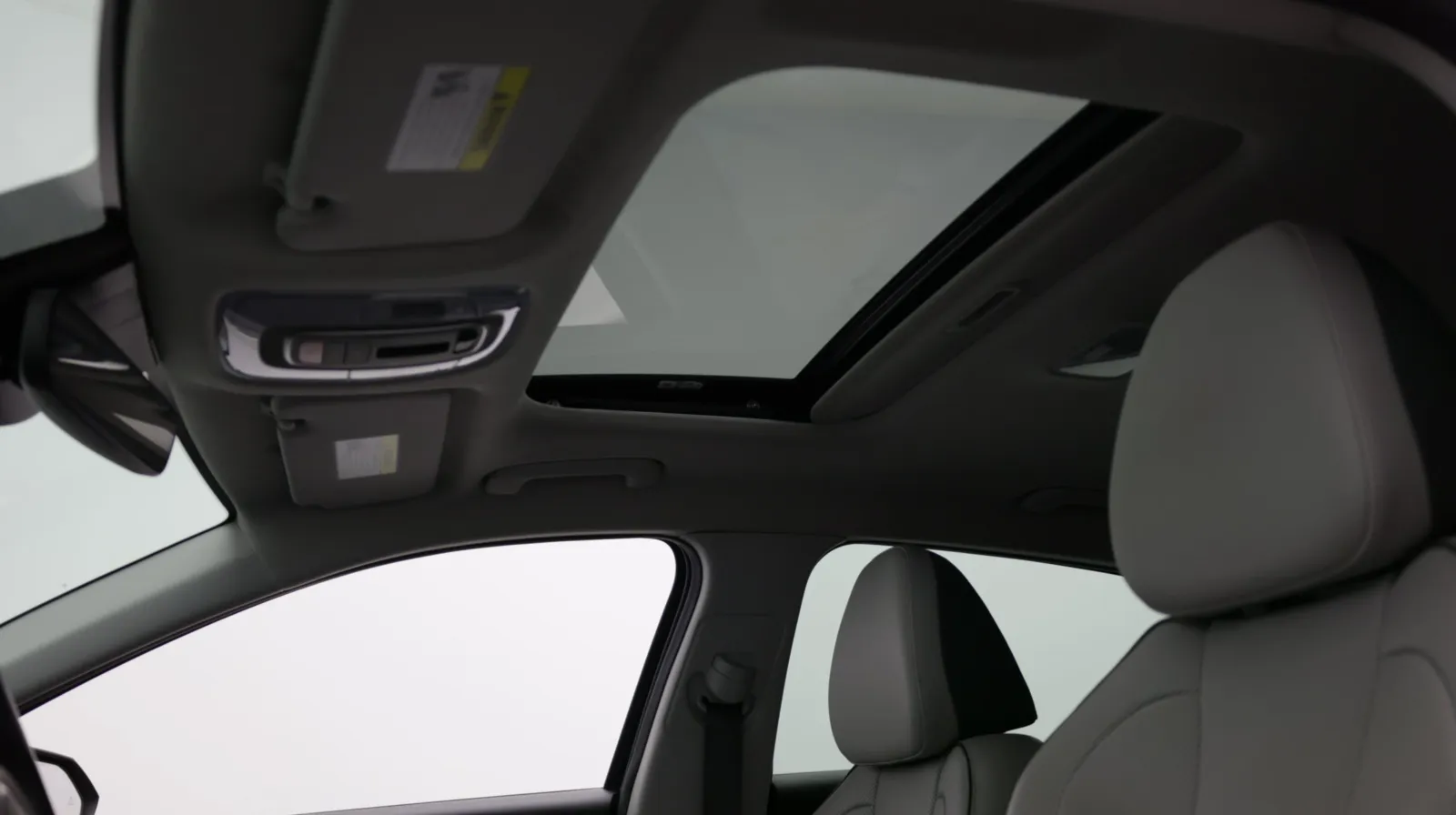 Hyundai Elantra photo 4