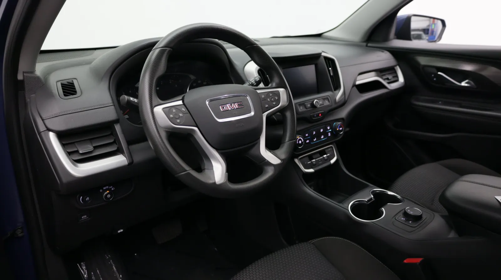 GMC Terrain photo 11