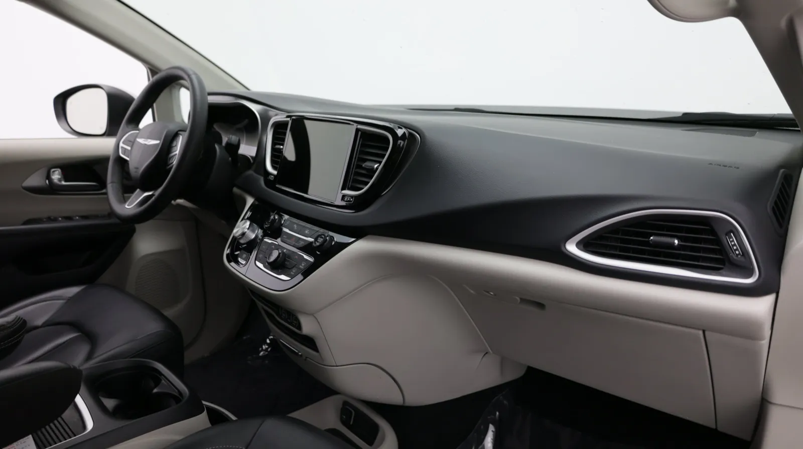 Chrysler Pacifica photo 41