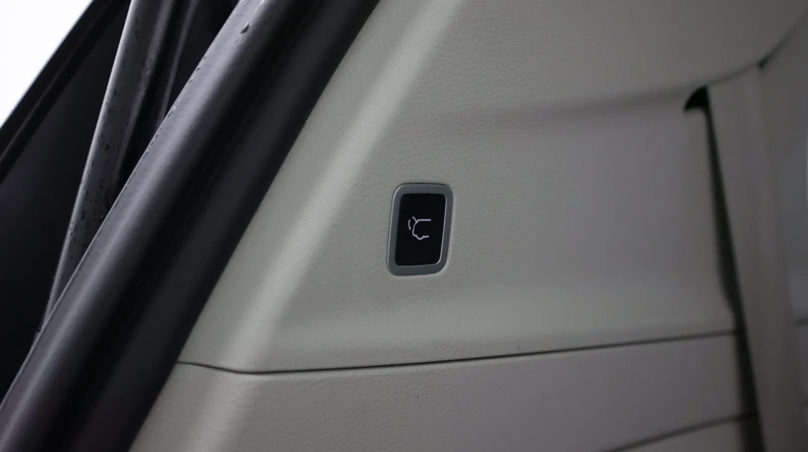 Chrysler Pacifica photo 35