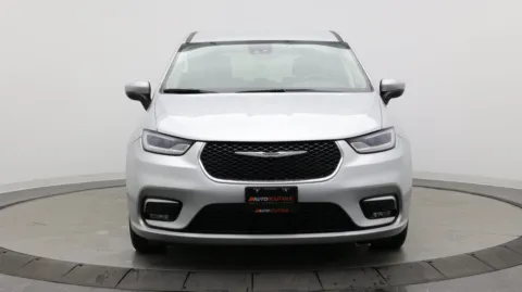 Photos of 2023 Chrysler Pacifica Touring L for sale in Jacksonville, FL at Auto Boutique Florida