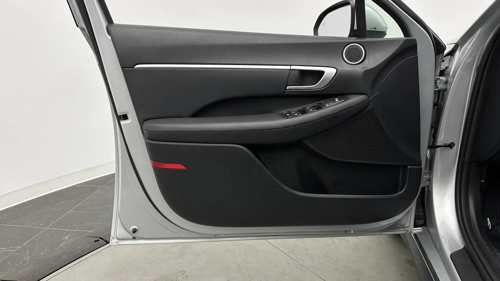 Hyundai Sonata photo 12