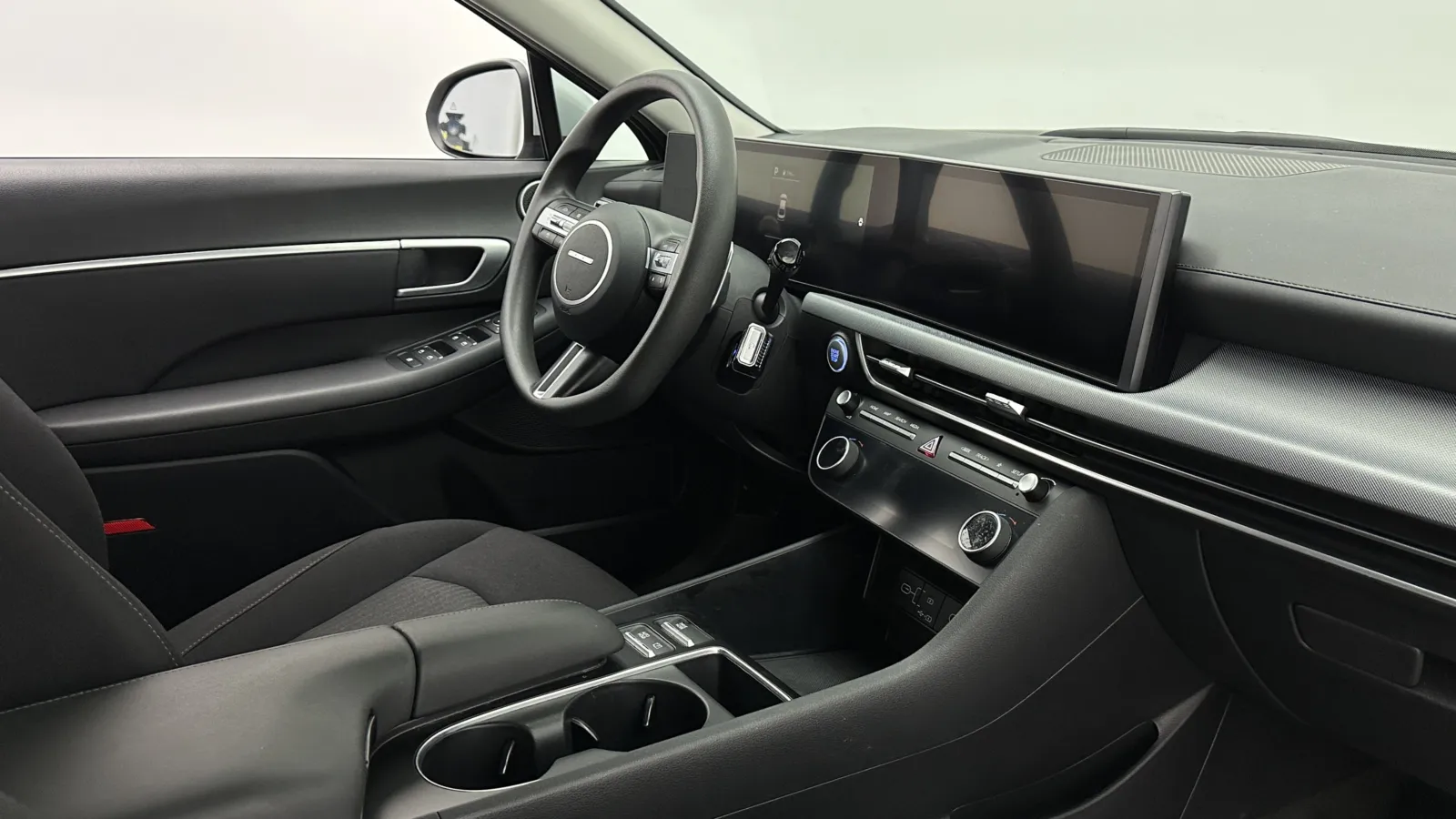 Hyundai Sonata photo 33