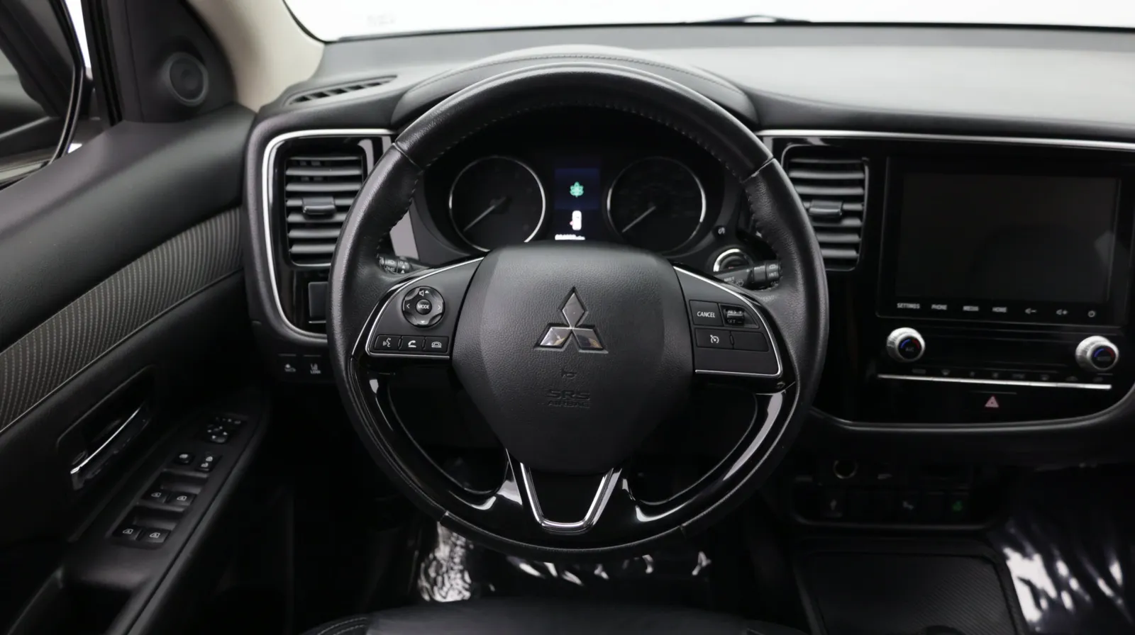Mitsubishi Outlander photo 23