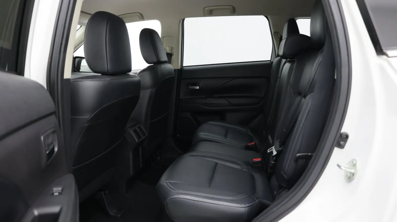 Mitsubishi Outlander photo 20