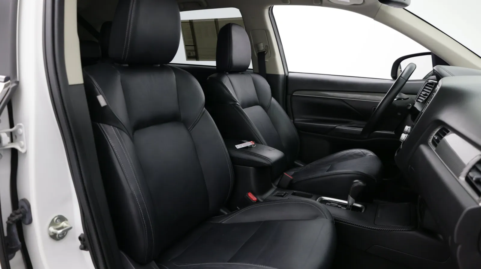 Mitsubishi Outlander photo 35