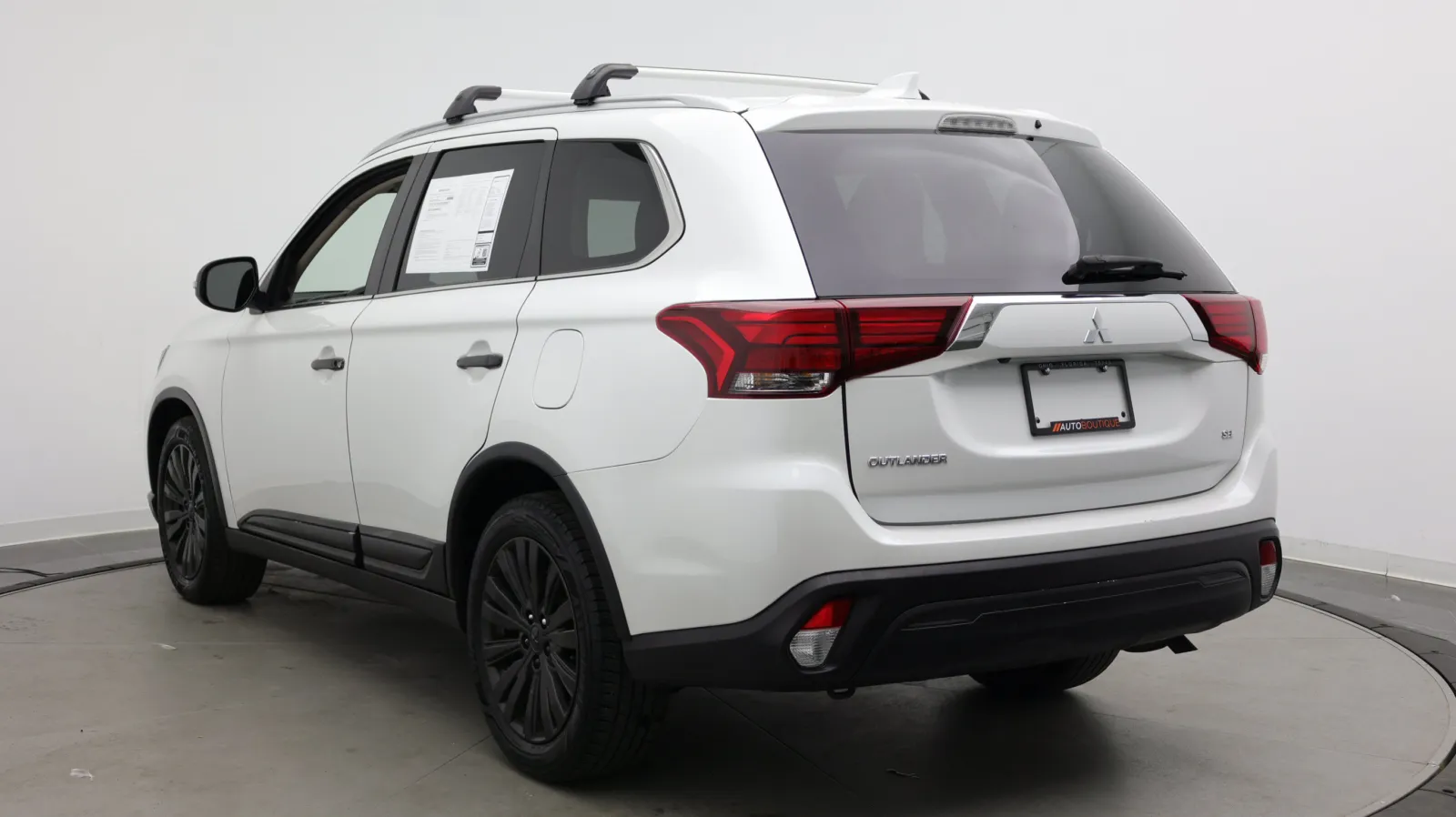Mitsubishi Outlander photo 5