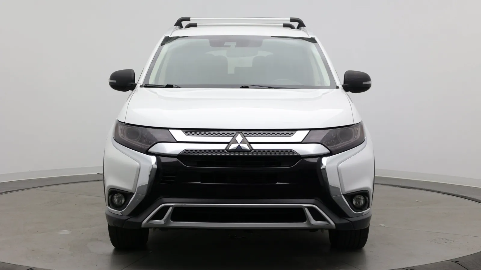 Mitsubishi Outlander photo 2