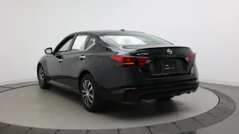 More photos of 2020 Nissan Altima 2.5 S at Auto Boutique Florida, FL