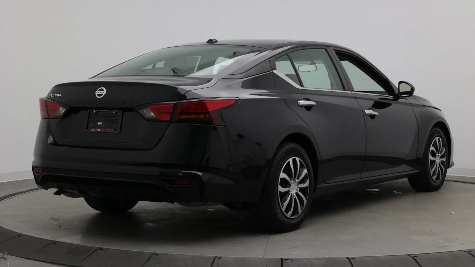 Nissan Altima photo 7
