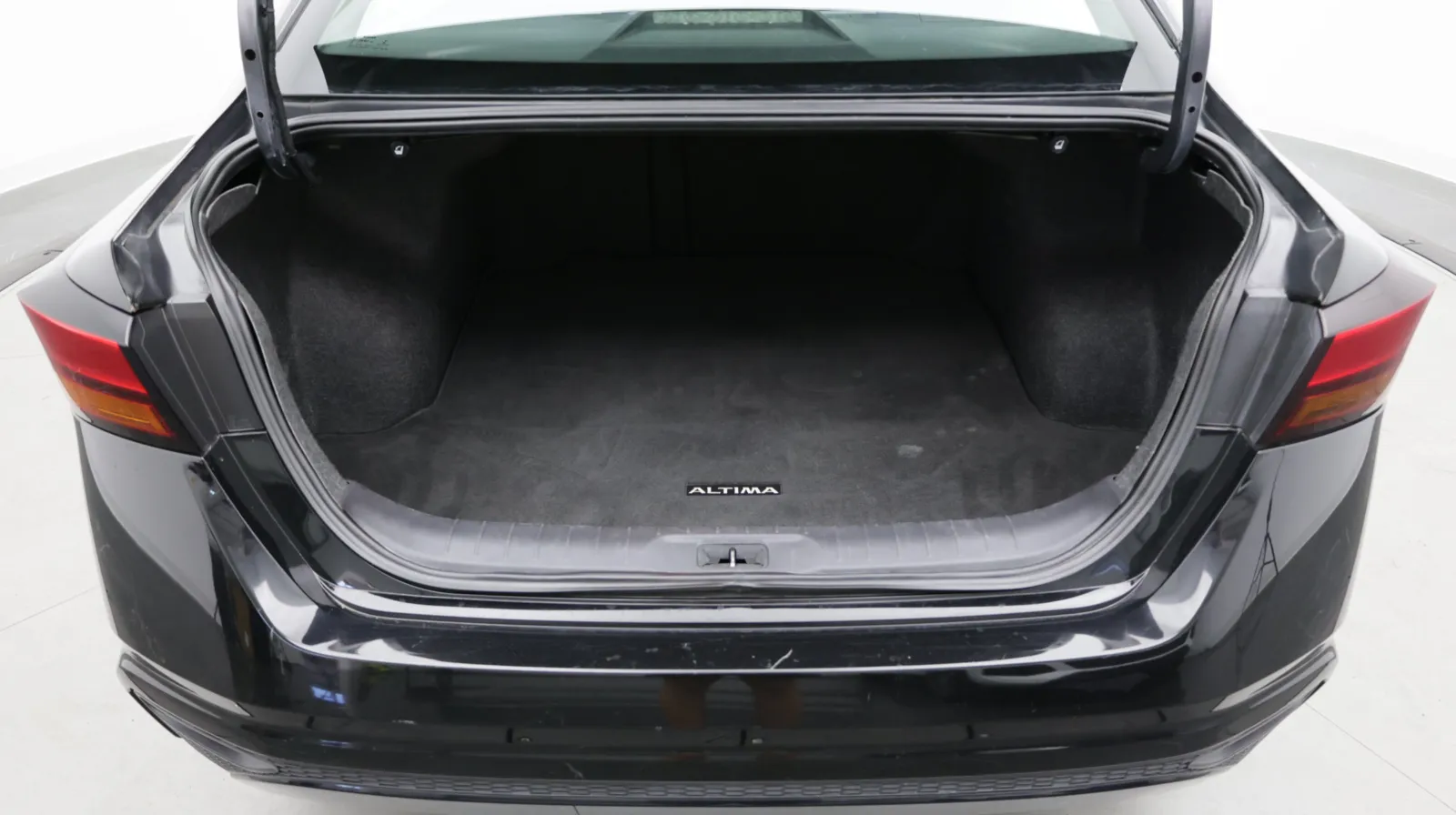 Nissan Altima photo 26